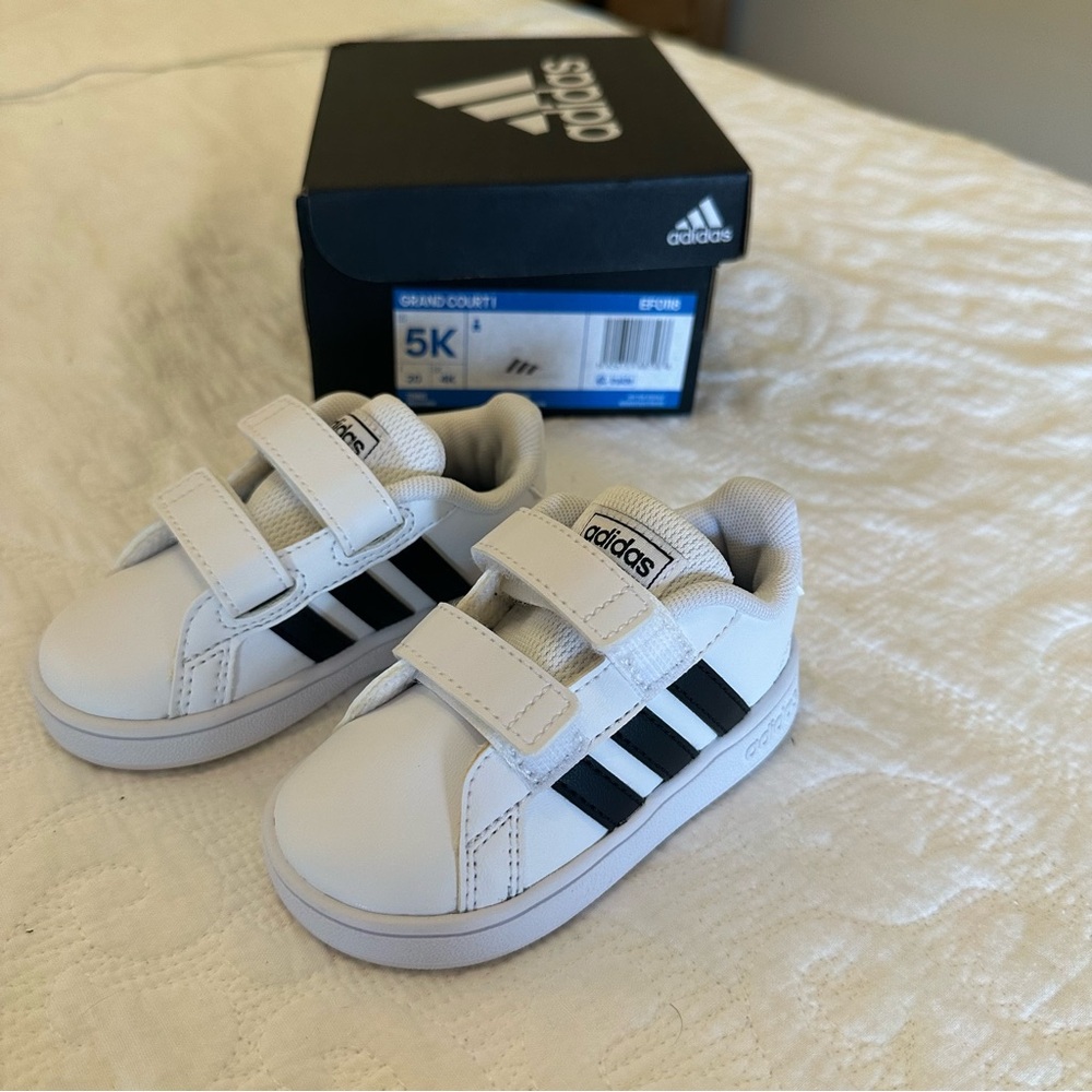 Adidas White and Black Sneakers with Velcro Straps Baby Toddler